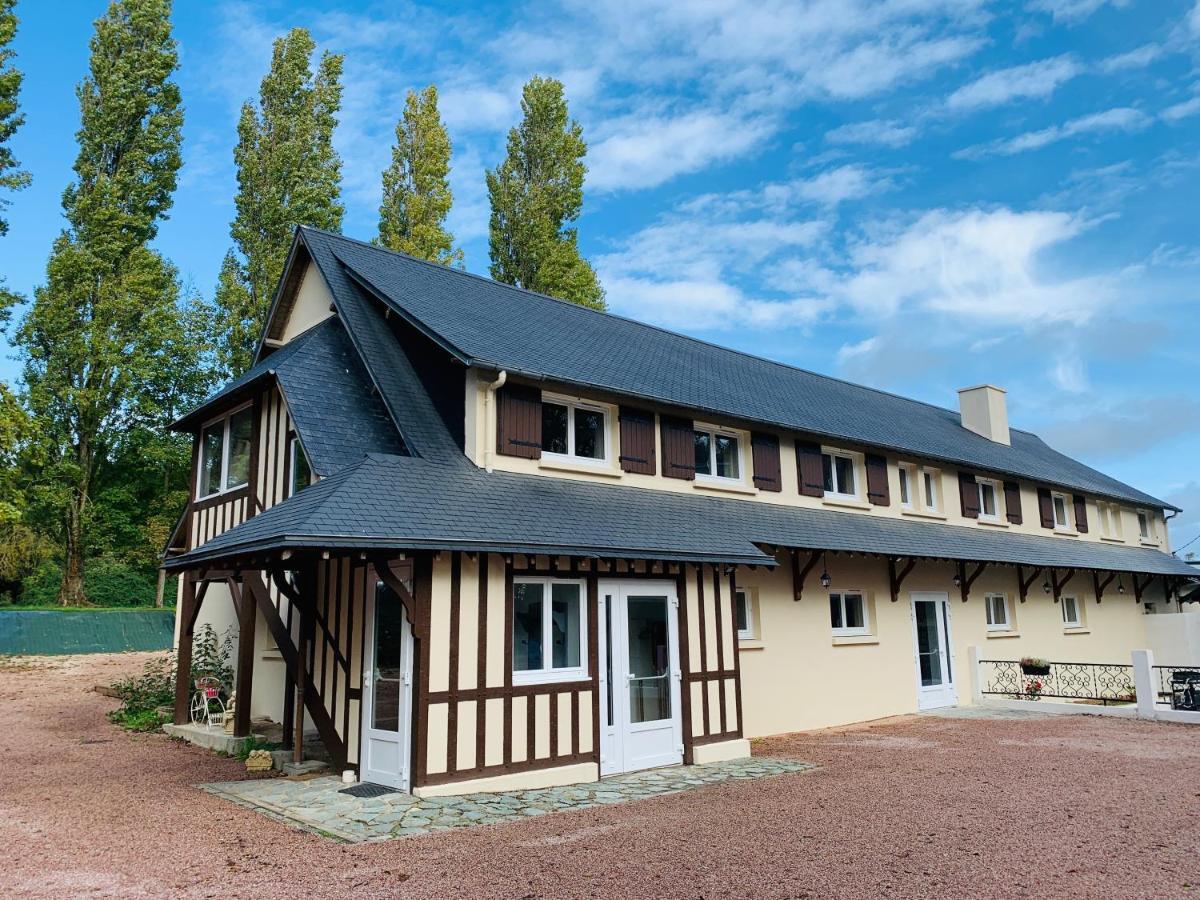 Gite Du Parc Du Moulin Du Pre Bavent Kültér fotó